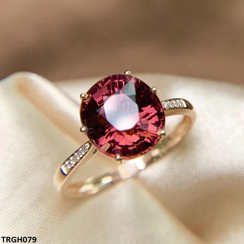 Imp Adjustable Oval Ring