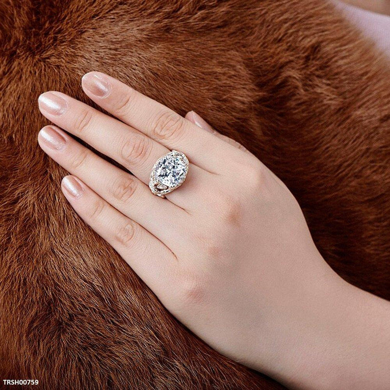 Elegant Leaf and Stone Ring