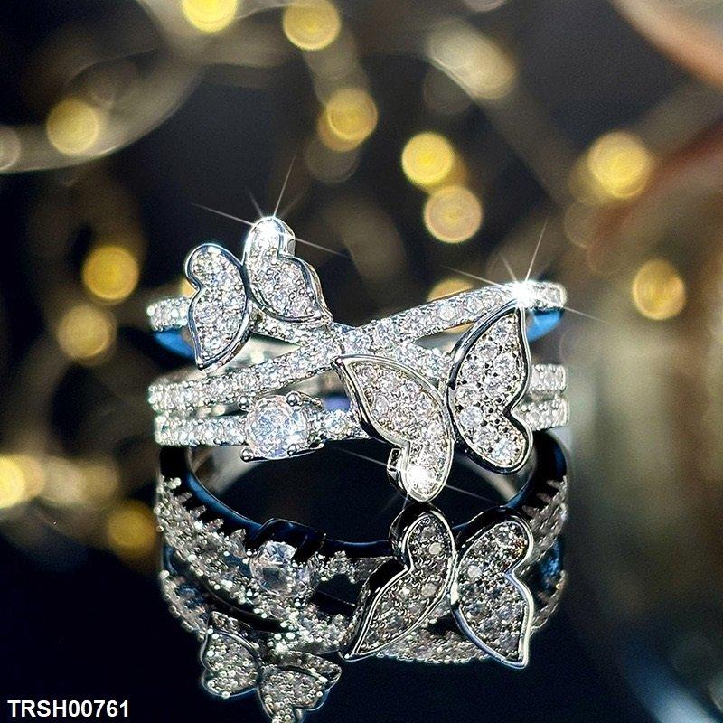 Double Butterfly Ring