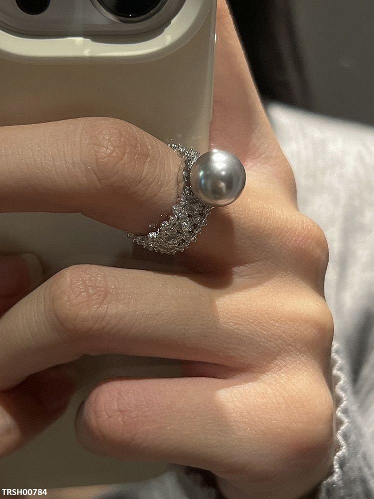 Imp Pearl Round Ring Adjustable