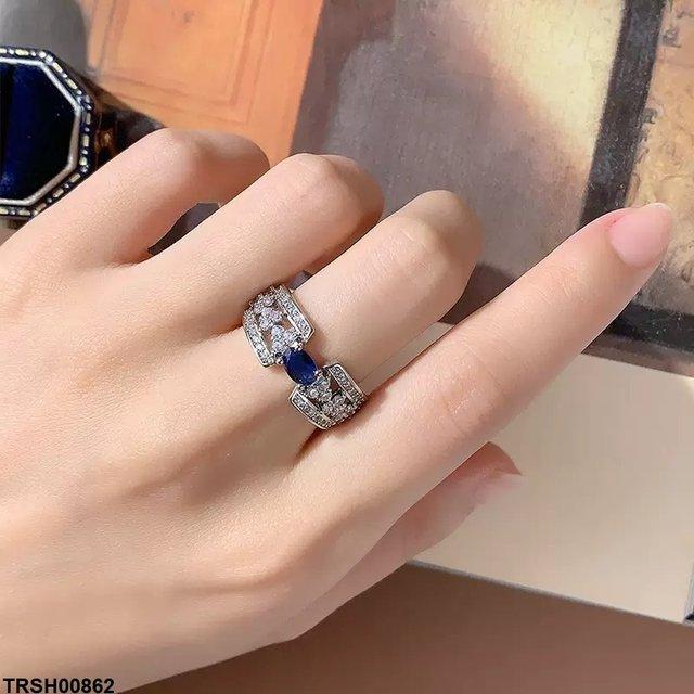 Oval Blue Stone Zircon Ring
