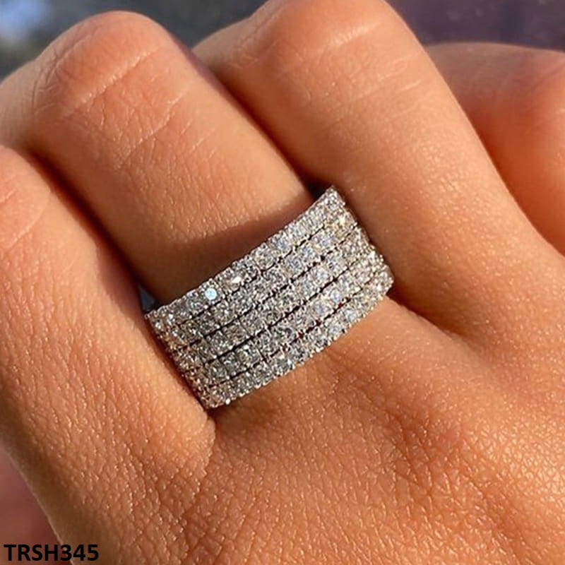 Trapped Layered Ring