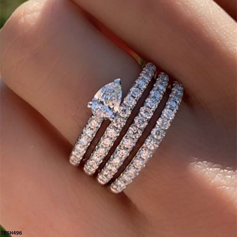 Stylish Round Layered Tear Ring