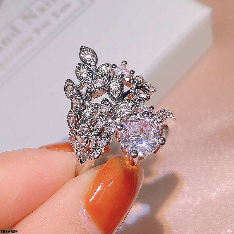 Leaf Oval Stone Zircon Ring