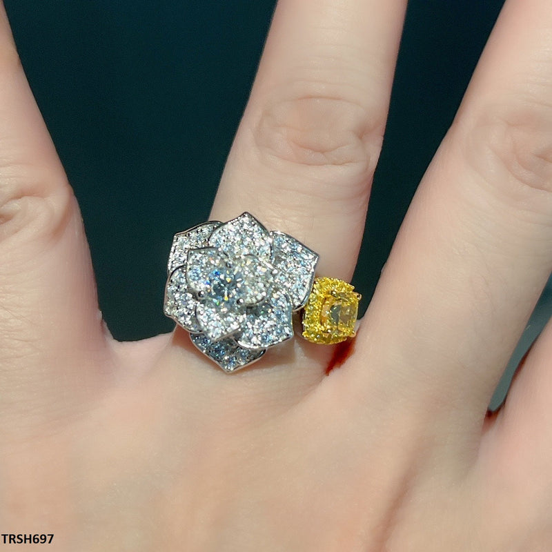 Flower Ring Adjustable